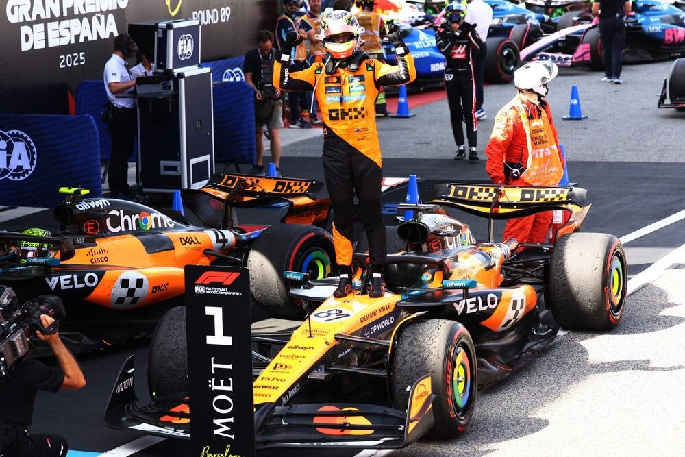 Piastri takes F1 Spanish GP victory as Verstappen and Russell clash in late safety car chaos