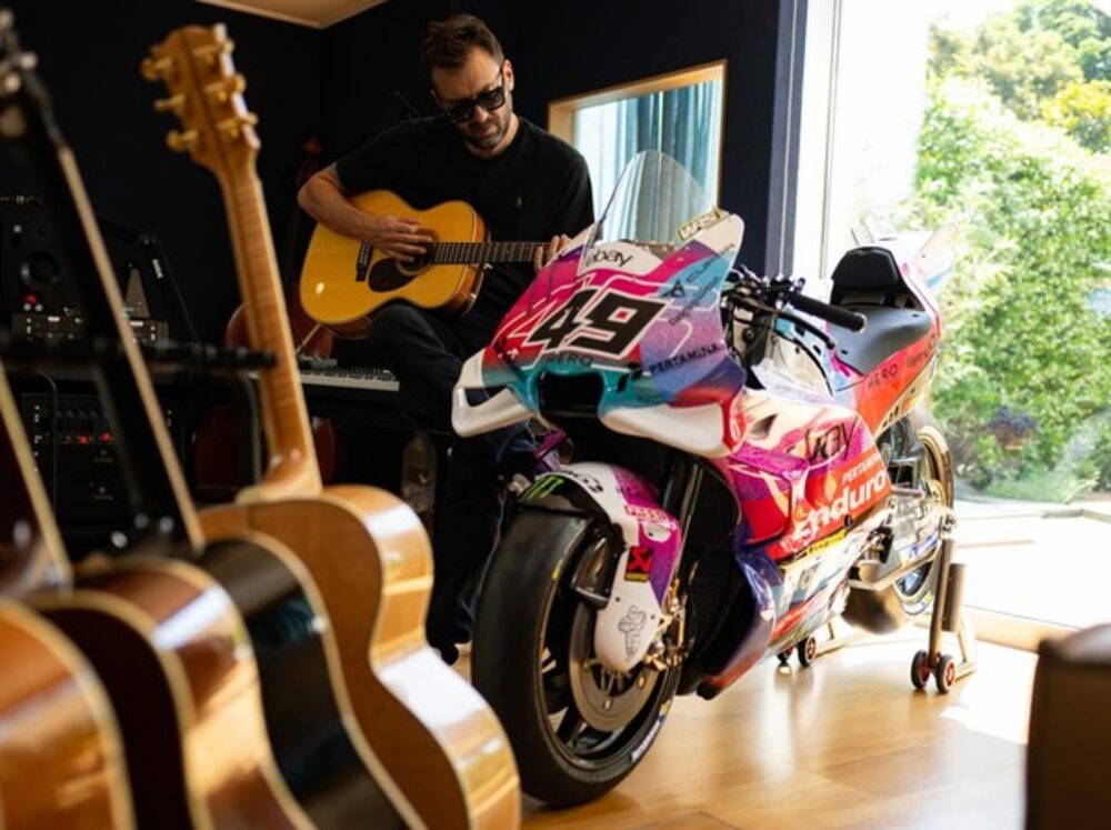 Valentino Rossi presents special VR46 livery for Mugello MotoGP VR46 livery,Mugello MotoGP,Valentino Rossi,Italian MotoGP,Cesare Cremonini