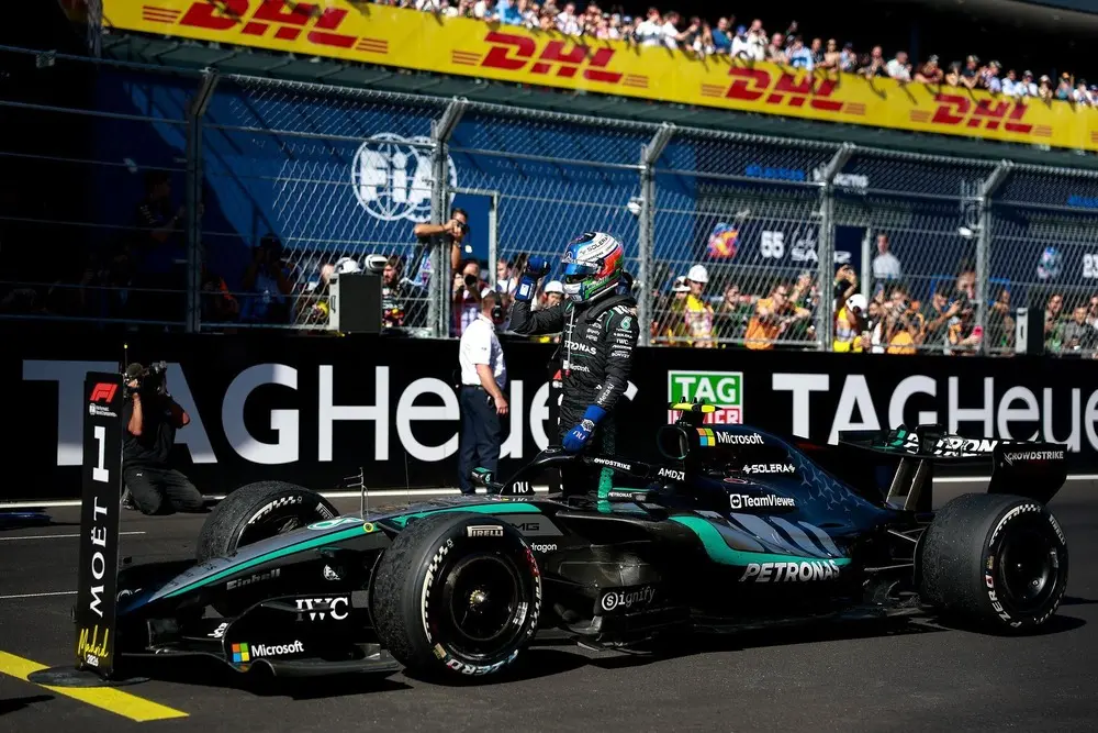 Kimi Antonelli wins inaugural Madring F1 race as VSC costs Lando Norris